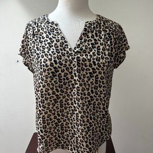 Banana Republic V Neck Leopard Print Blouse